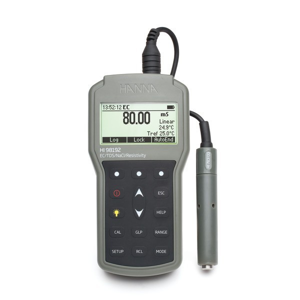 Conductímetro impermeable Hanna con registro de datos y salida USB, modelo HI 98192, mostrando una lectura de 80.00 mS en su pantalla digital